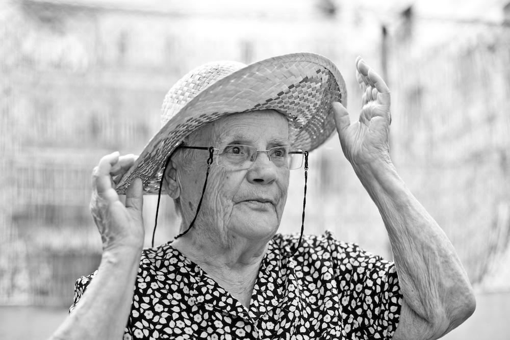 "Mi abuela en casa". Foto: Pedro Mecinas.