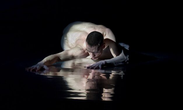 ‘Prometeo’: danza y escultura en un viaje épico hacia la creación