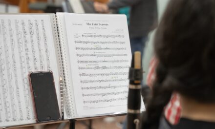 El Festival 10 Sentidos abre con un homenaje a las víctimas de la riada