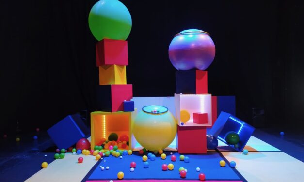 Bola transforma la Sala L’Horta en un juego sensorial para la primera infancia