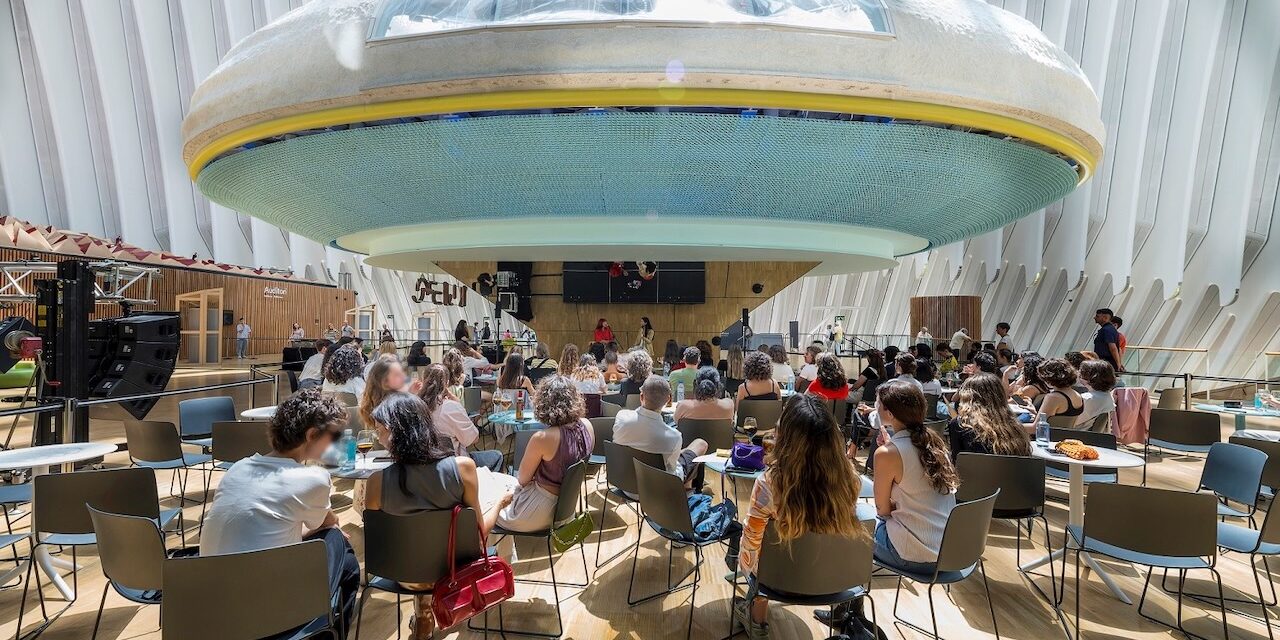 La palabra toma el escenario en CaixaForum València