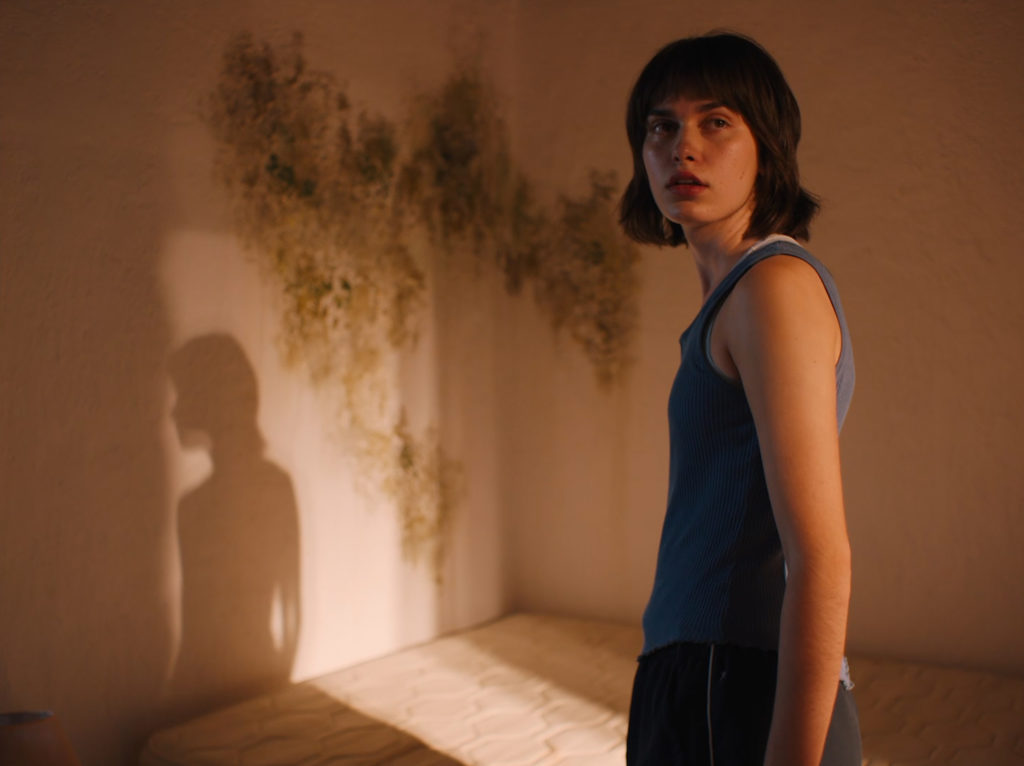 La gala inaugural de Cinema Jove 2025 incluirá la entrega del premio Un futuro de cine a la actriz María Romanillos, seguida de la presentación de Riviera, con introducción de su director Orfeas Peretzis y la actriz Eva Samioti.