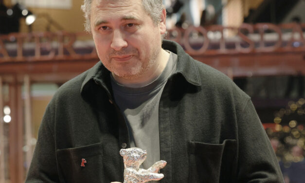 Radu Jude, mirada radical del cine europeo, recibirá la Luna de València