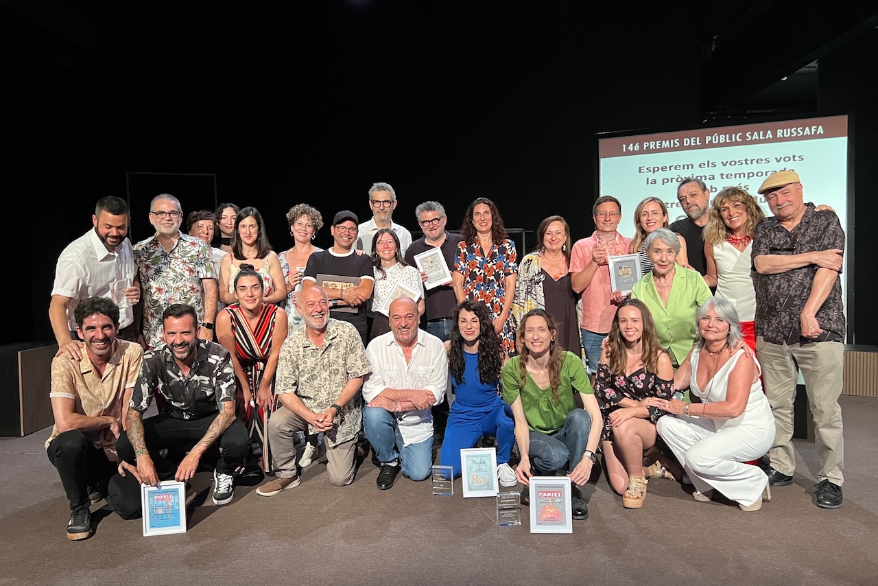Foto de familia galardonados Premios del Público de Sala Russafa 2025