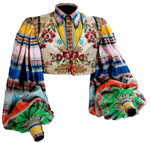 Blusa de baile y chalequillo realizado en brocado tradicional valenciano. Fundación Miguel de Molina