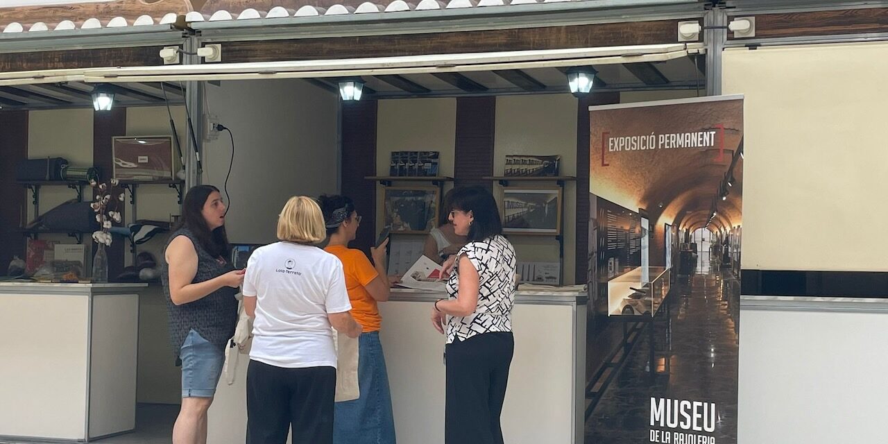 Etnopobles convierte La Beneficència en escaparate de los museos locales