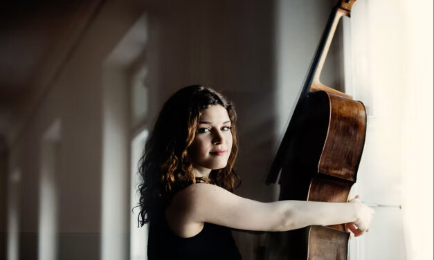 Julia Hagen debuta en el Palau de la mano de Trevor Pinnock