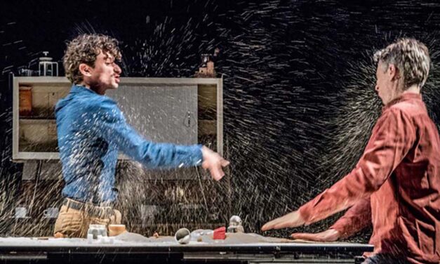 Escalante acerca la memoria democrática a La Nau