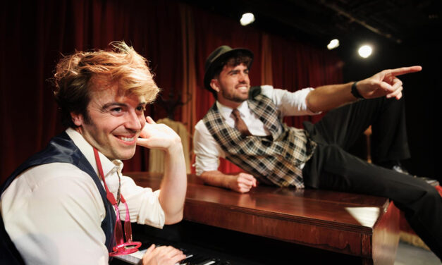 ‘Asesinato para dos’, comedia musical con misterio