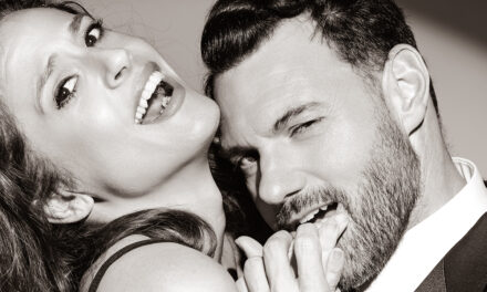 Una versión libre y actualizada de ‘Pareja abierta’ en el Talía