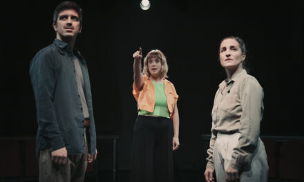 Una liturgia escénica sobre la crisis energética y el mundo rural