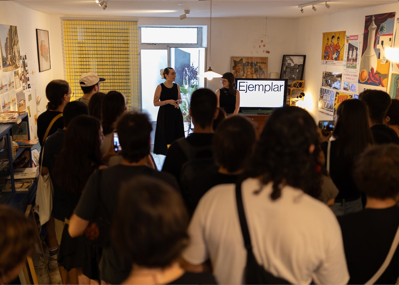 Presentación de Atlas de Libros Cotidianos en Novedades Casino. Fotografía: Jaume Feliu.