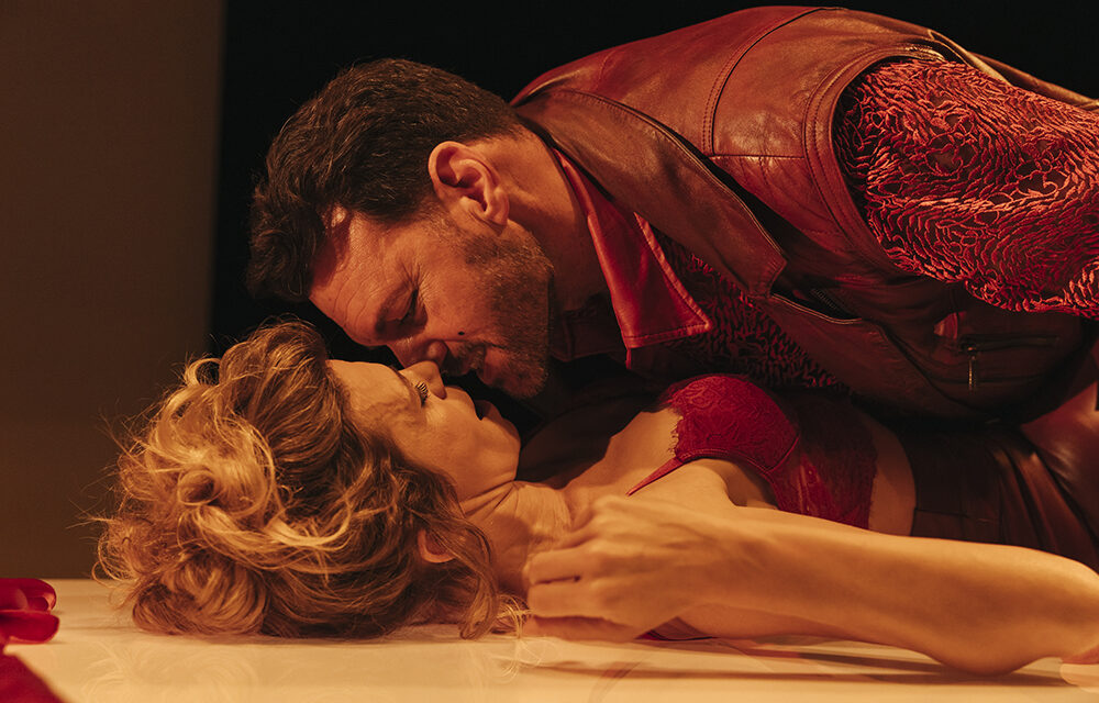 ‘Las amistades peligrosas’: seducción y poder entre siglos en Sala Russafa