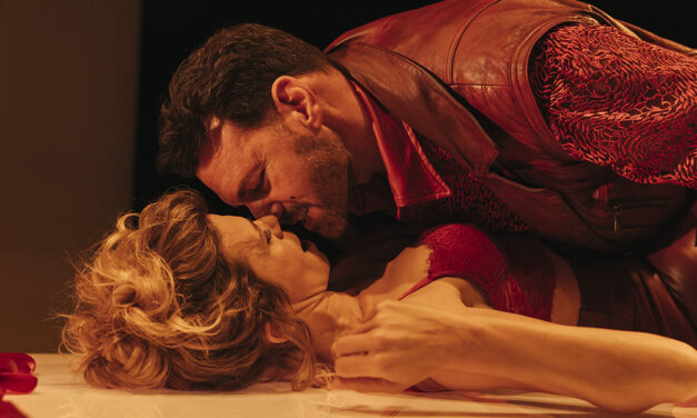 ‘Las amistades peligrosas’: seducción y poder entre siglos en Sala Russafa