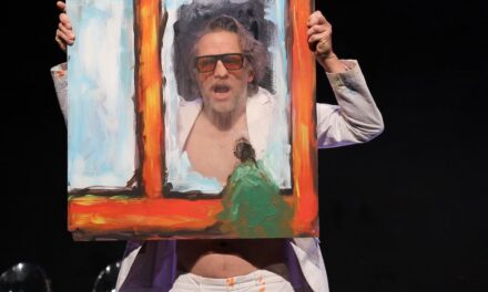 ‘El verano en que mi madre tuvo los ojos verdes’ llega al teatro en Sala Russafa