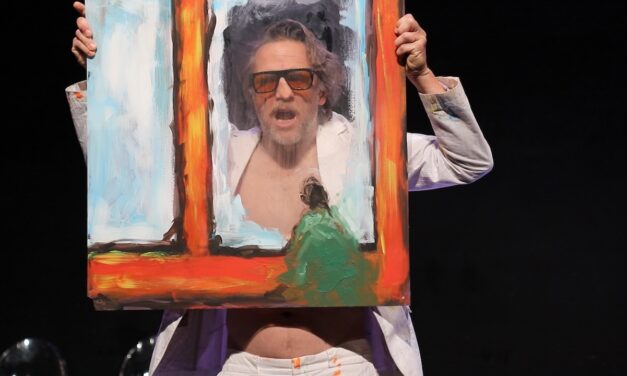 ‘El verano en que mi madre tuvo los ojos verdes’ llega al teatro en Sala Russafa