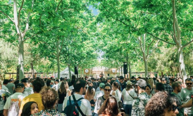 McEnroe y Pep Mirambell, concierto sorpresa de Serialparc en Orriols
