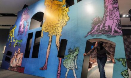 Alicia y sus mundos: un viaje por 160 años de imaginación en CaixaForum