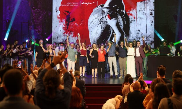Los actores y actrices entregan sus premios anuales en un ambiente de reivindicación de la cultura