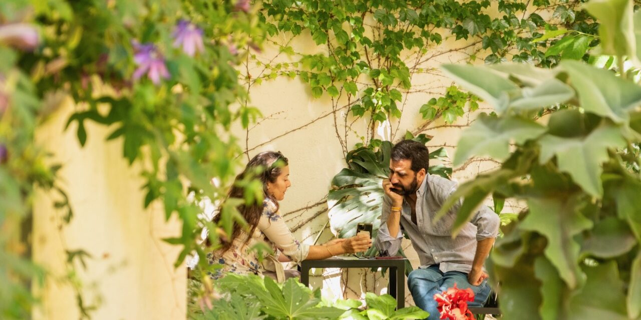 Bombas Gens abre al público su jardín modernista durante las tardes de verano