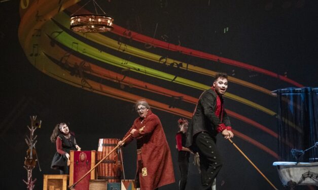 La Sala L’Horta abre temporada con ‘Los Pfeiffer’, una distopía donde la música está prohibida