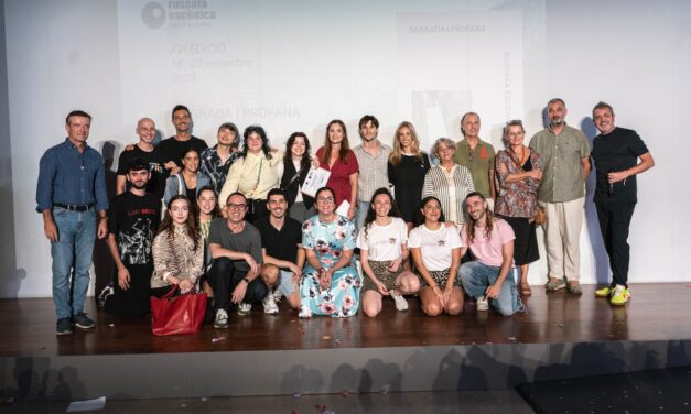 ‘Dalt del més amunt’ y ‘Santa’ se reparten los premios de Russafa Escènica