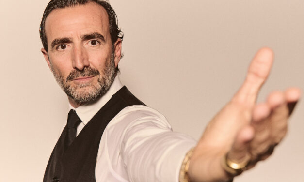Javier Botella estrena en València la gira de conciertos de su nuevo álbum The Art of Love