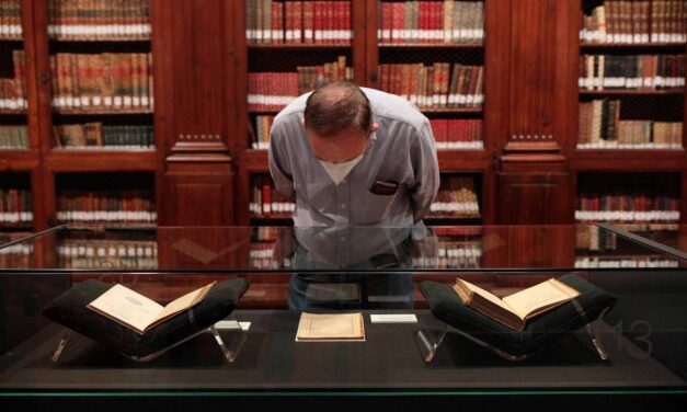 Un siglo haciendo libros